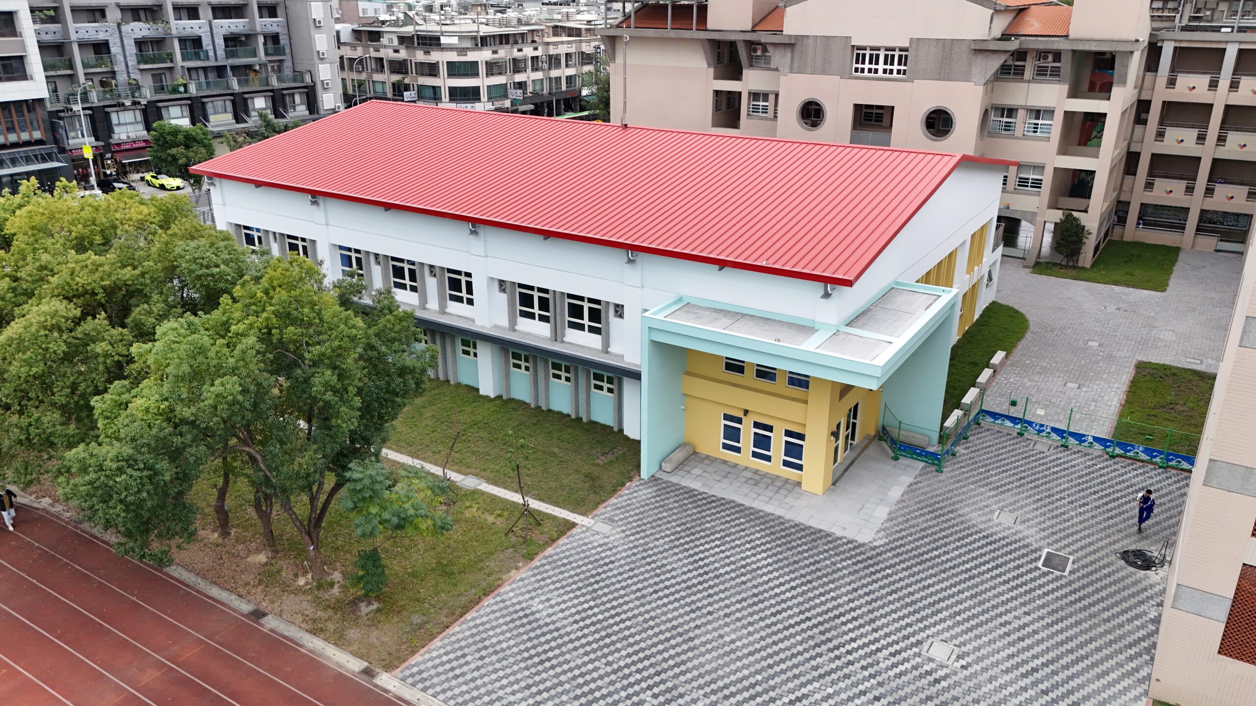 臺中市立新國民中學活動中心暨地下停車場興建工程